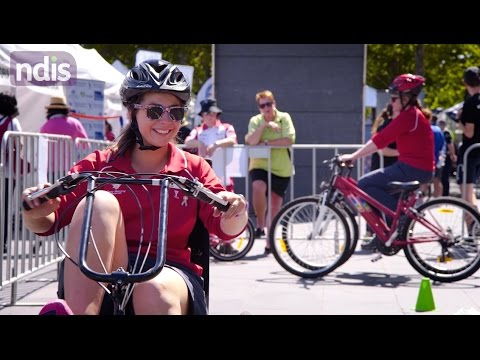 Picture of people riding bikes at the disability sport recreation festival 